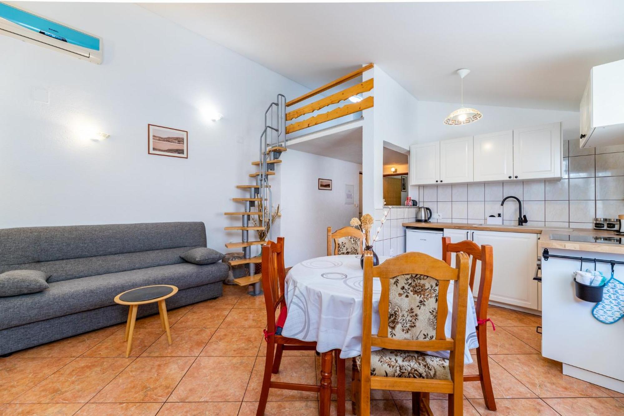 Apartments Mikulina Baška Eksteriør bilde