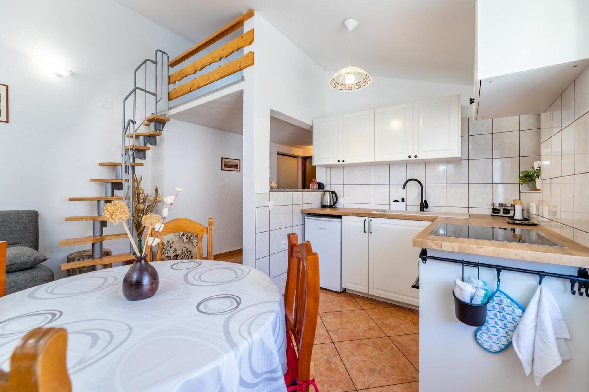 Apartments Mikulina Baška Eksteriør bilde