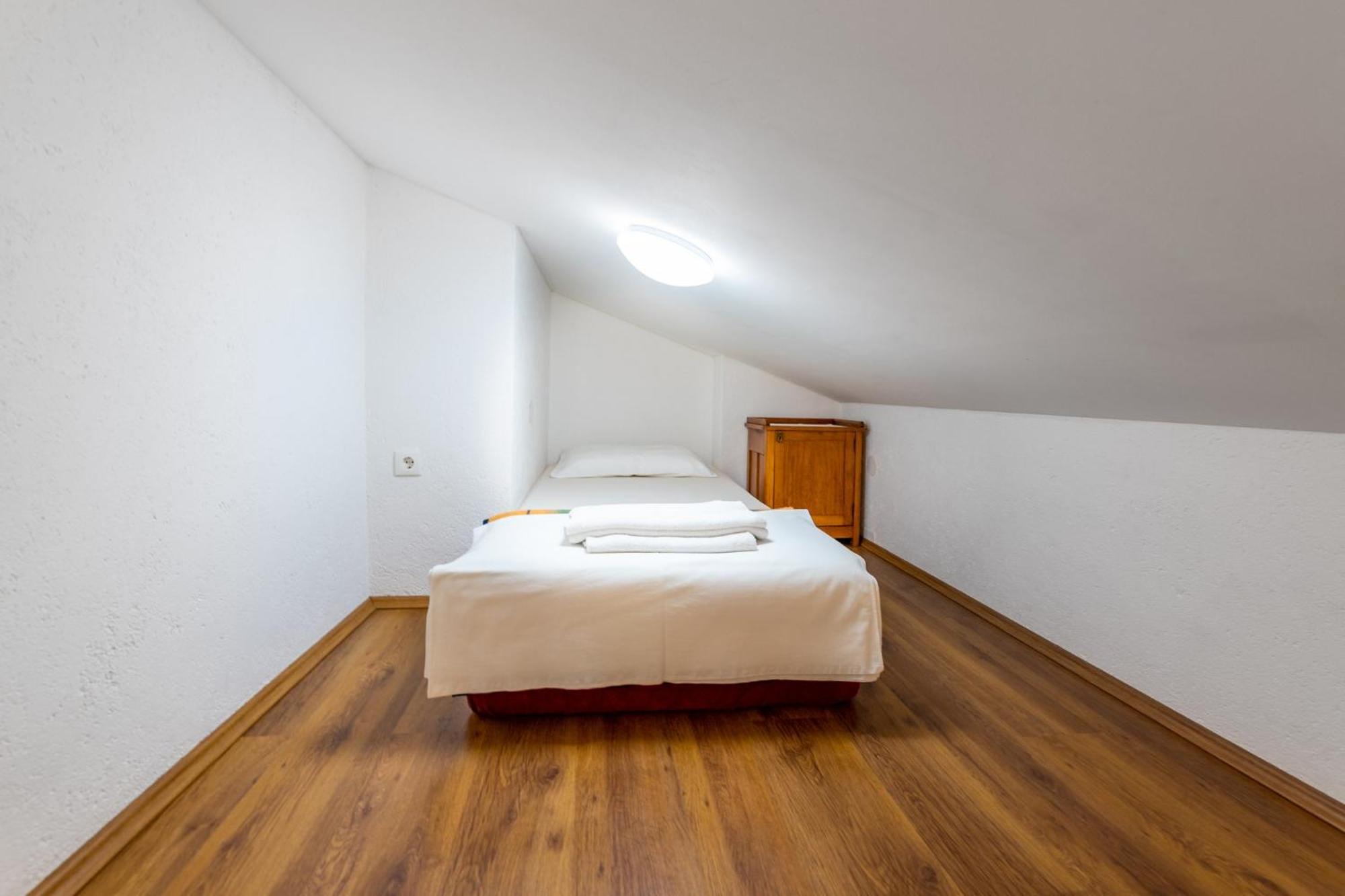 Apartments Mikulina Baška Eksteriør bilde
